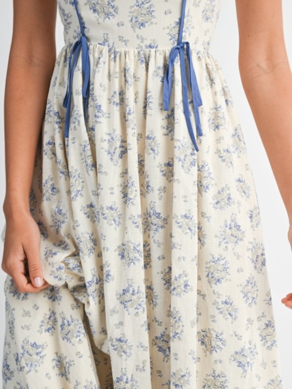 Floral Print Square Neck Contrast Pipinig Dress - Picture 9 of 16